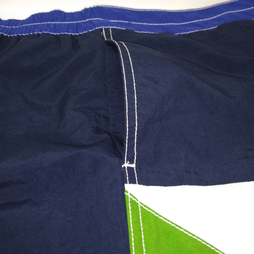 Tommy Hilfiger Board Shorts NWOT - Picture 13 of 16